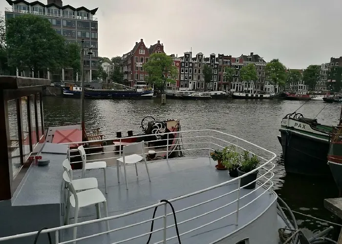 아파트 Houseboat Rose 암스테르담