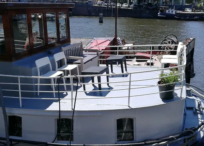 Houseboat Rose 암스테르담