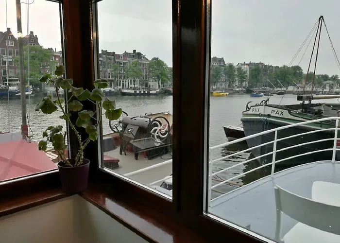 Houseboat Rose 아파트 *