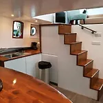 Houseboat Rose * アムステルダム