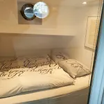 アパート Houseboat Rose *